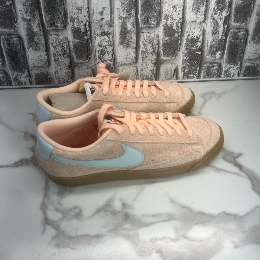 Nike WMNS Crimson Tint Glacier Blue FQ8060 800 - Sz 10(Men 8.5) NoLid/Defects